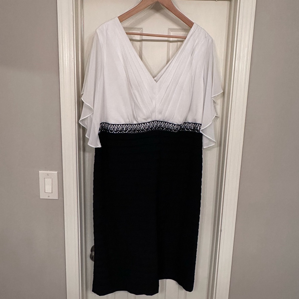 Adrianna Papell White and Black V-Neck Midi Dress with Embroidered Waist